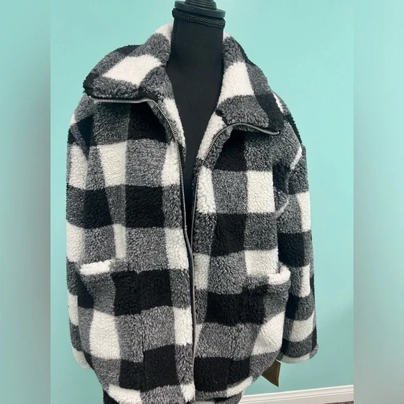 Steve Madden Black & White Buffalo Plaid Fleece Zip-Up Jacket size L. - Picture 2 of 5